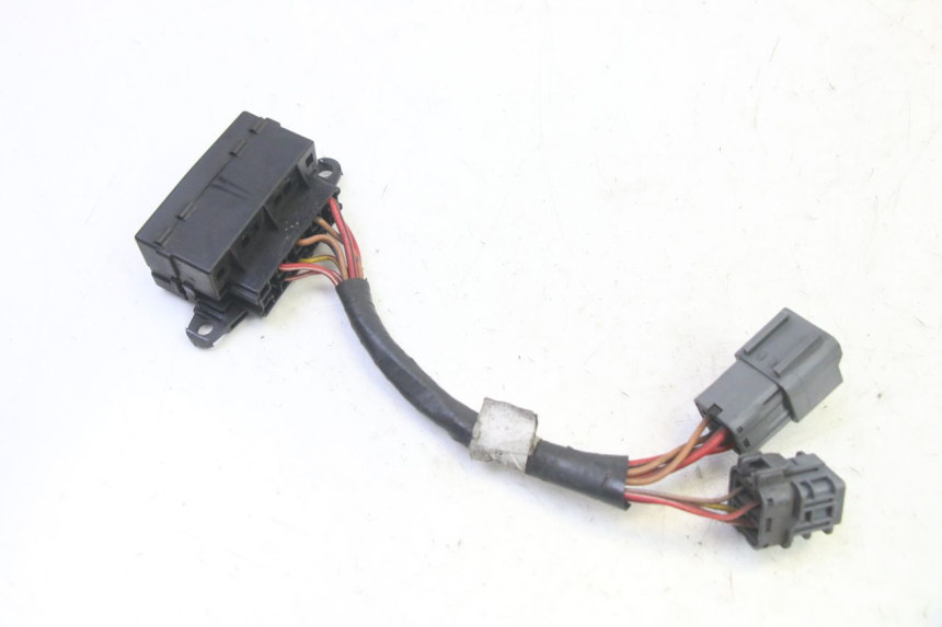 photo de CAJA FUSIBLES QUADRO 4 4D 350 (2015 - 2018) - Otra perspectiva