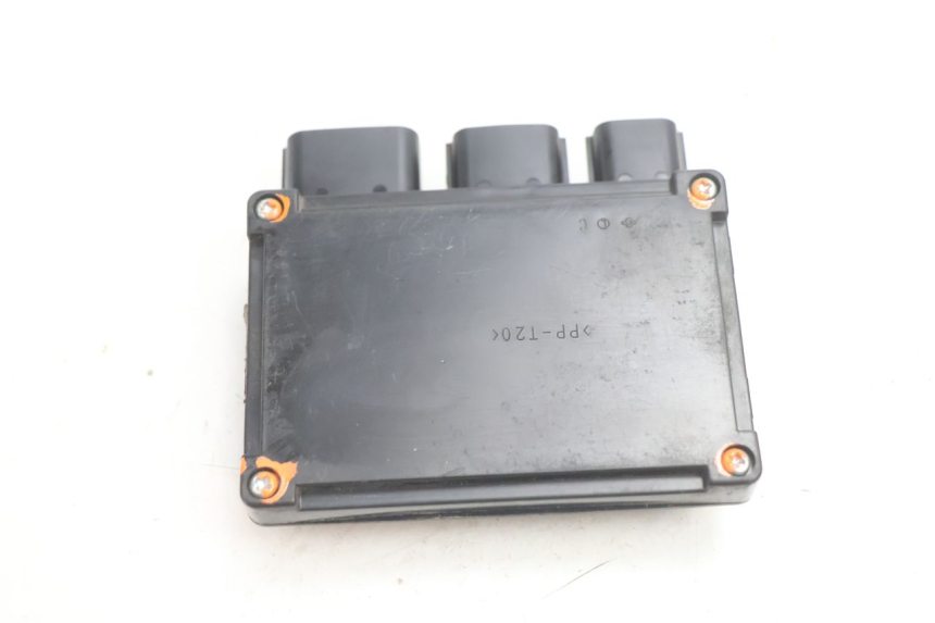 photo de CAJA FUSIBLES KAWASAKI ER-6 ER6 N 650 (2005 - 2009) - Otra perspectiva