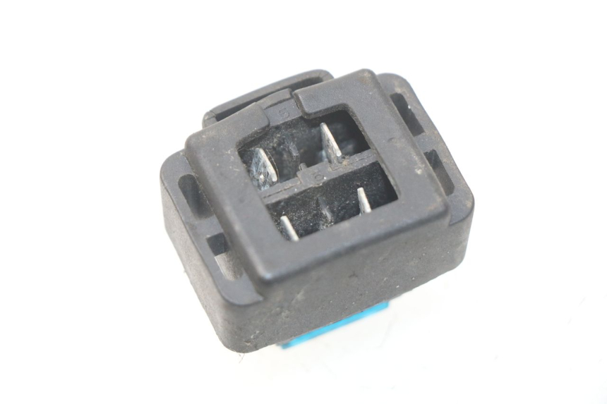 photo de CAJA FUSIBLES YAMAHA FJR ABS 1300 (2006 - 2012) - Otra perspectiva