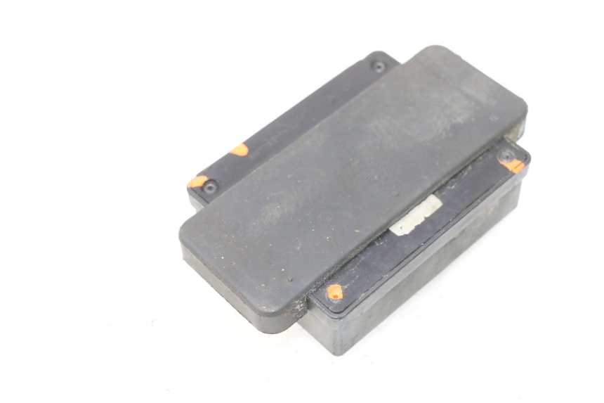photo de CAJA FUSIBLES KAWASAKI GPX F ZX750F 750 (1986 - 1990) - Zoom estado de uso