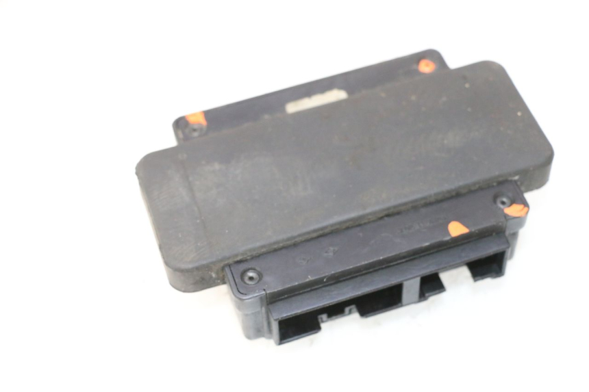 photo de CAJA FUSIBLES KAWASAKI GPX F ZX750F 750 (1986 - 1990) - Otra perspectiva