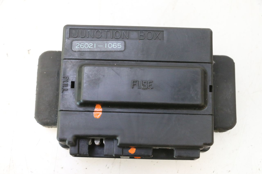 photo de CAJA FUSIBLES KAWASAKI GPX F ZX750F 750 (1986 - 1990) - Detalles de los puntos de fijación