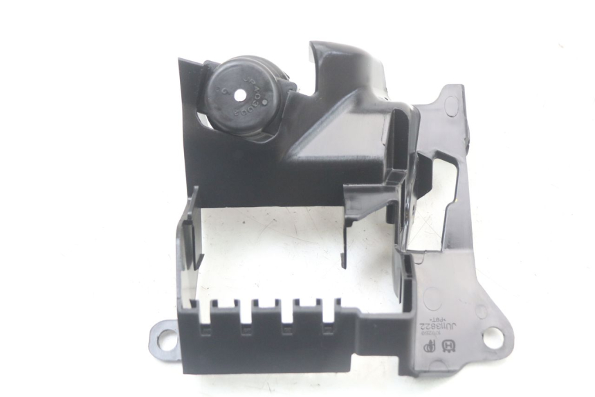 photo de CAJA FUSIBLES HUSQVARNA SVARTPILEN 401 (2018 - 2023) - Detalle de la pieza