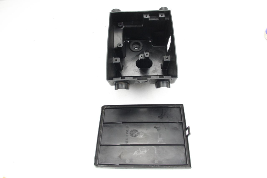 photo de CAJA FUSIBLES BMW K100 1000 (1982 - 1990) - Primer plano técnico