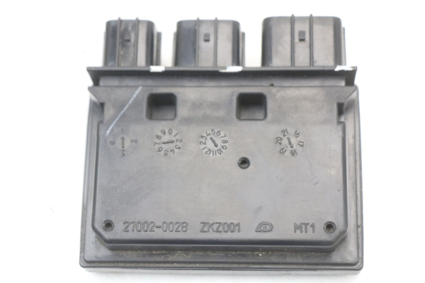 photo de CAJA FUSIBLES KAWASAKI NINJA 400 (2018 - 2023) - Otra perspectiva