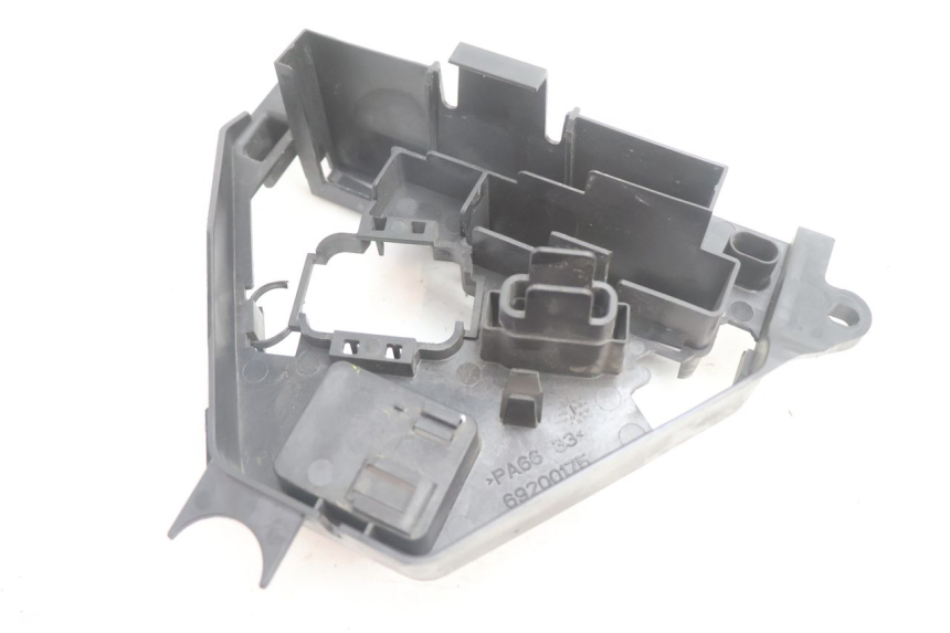 photo de CAJA FUSIBLES HARLEY DAVIDSON ROAD GLIDE FLTRXSE 1920 (2018 - 2022) - Otra perspectiva