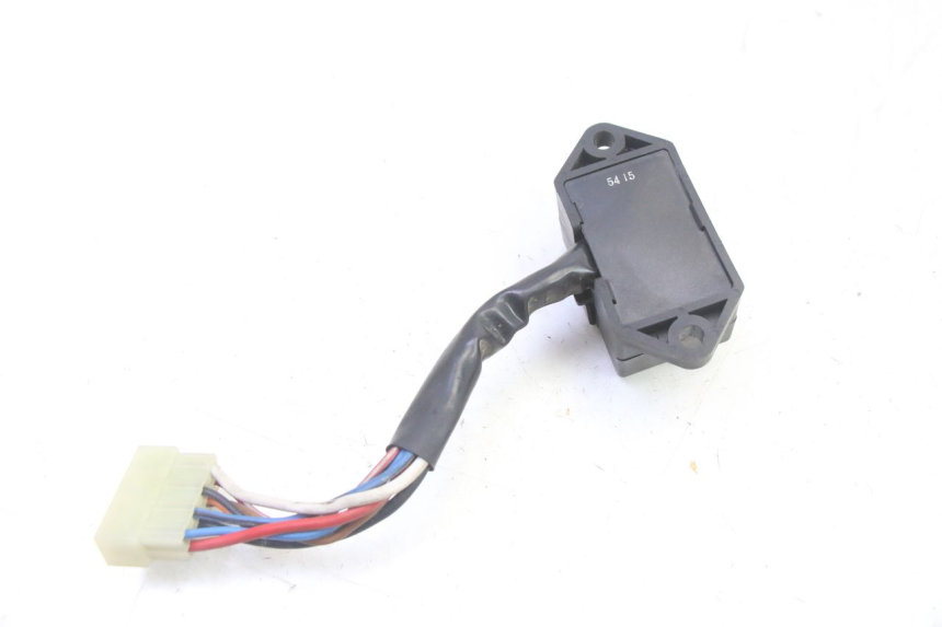 photo de CAJA FUSIBLES TRIUMPH SPRINT 900 (1995 - 1998) - Primer plano técnico