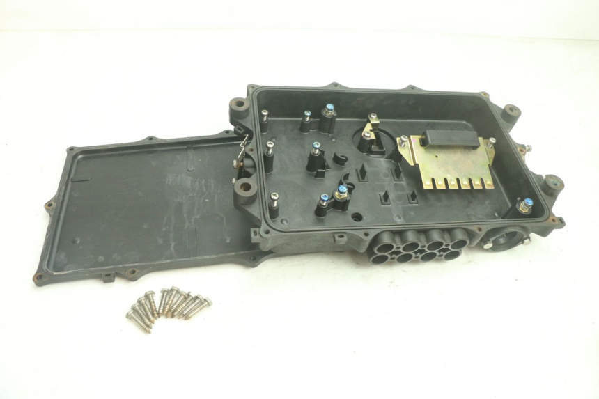 photo de CAJA FUSIBLES YAMAHA WAVE RUNNER GP R 1200 (2000 - 2003) - Vista principal