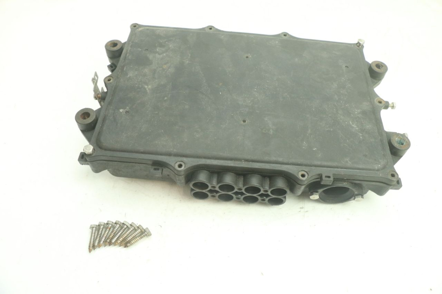 photo de CAJA FUSIBLES YAMAHA WAVE RUNNER GP R 1200 (2000 - 2003) - Zoom estado de uso