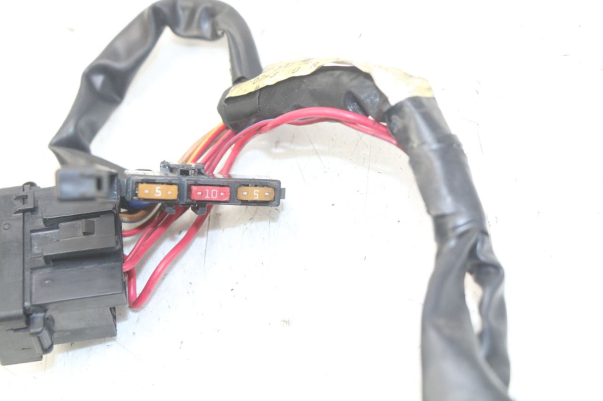 photo de CAJA FUSIBLES YAMAHA XP T-MAX TMAX 500 (2004 - 2007) - Zoom estado de uso