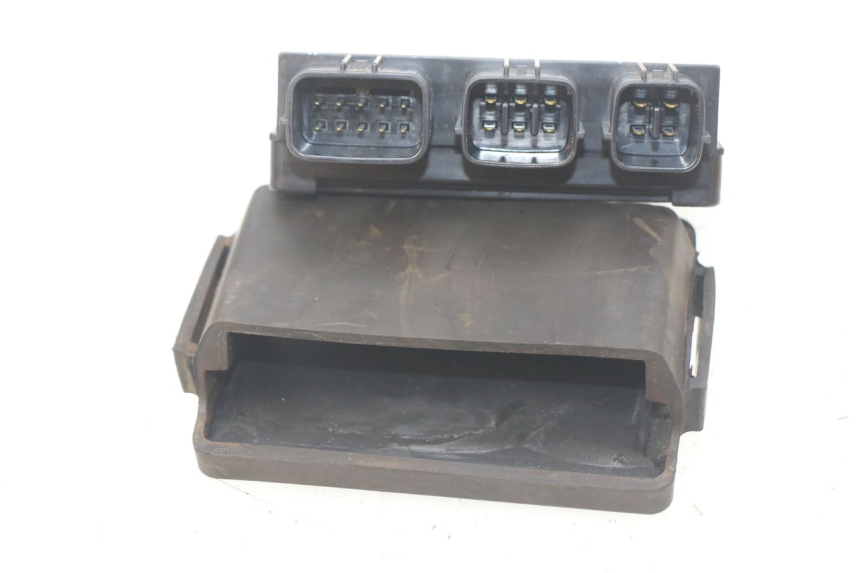 photo de PORTAFUSIBLE KAWASAKI Z 650 (2016 - 2019) - Otra perspectiva