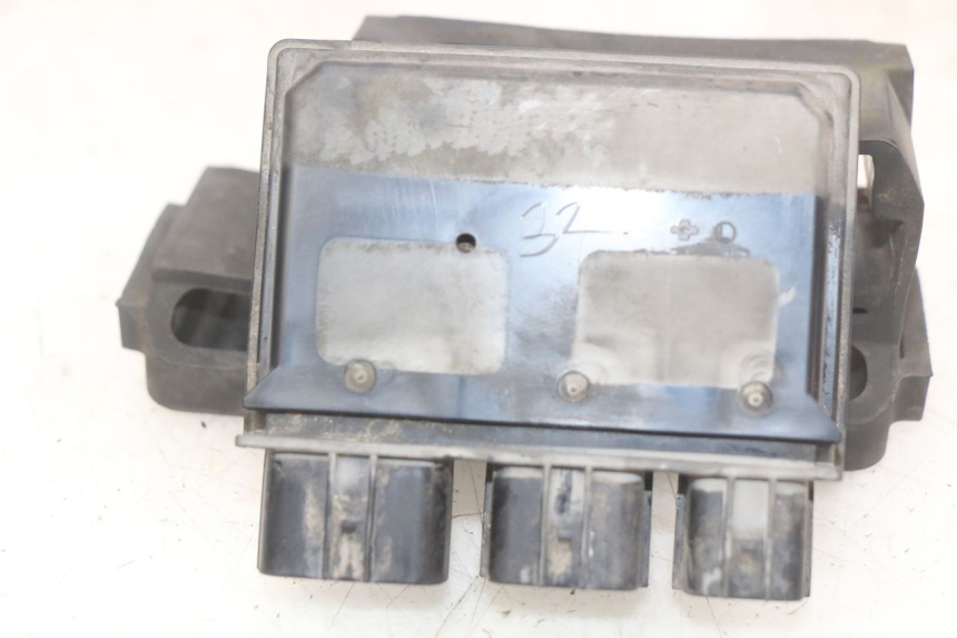 photo de PORTAFUSIBLE KAWASAKI Z 750 (2007 - 2013) - Primer plano técnico