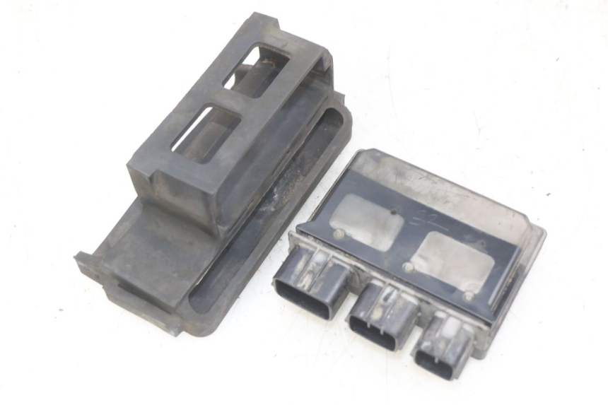 photo de PORTAFUSIBLE KAWASAKI Z 750 (2007 - 2013) - Vista general del producto