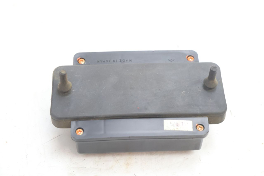 photo de CAJA FUSIBLES KAWASAKI ZX-6R ZX6R 600 (2000 - 2002) - Otra perspectiva