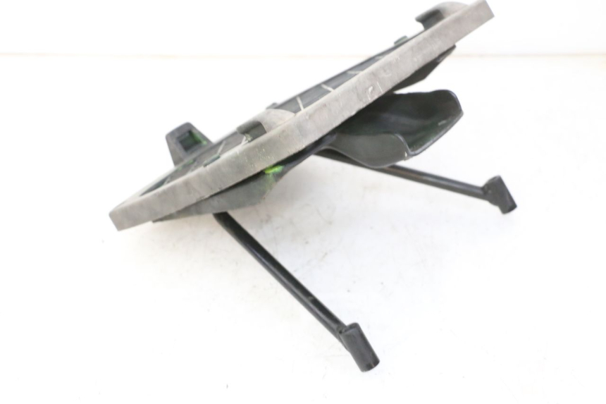 photo de PORTAEQUIPAJES  QUADRO 4 4D 350 (2015 - 2018) - Estado de la superficie y material