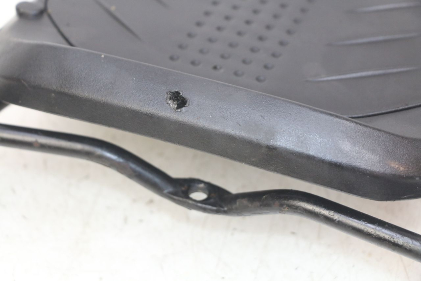 photo de PORTAEQUIPAJES KYMCO AGILITY RS 4T 50 (2009 - 2013) - Detalle de la pieza