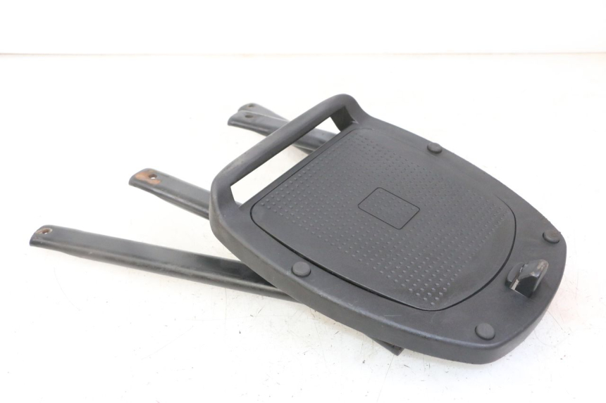 photo de PORTAEQUIPAJES  PEUGEOT ELYSEO 125 (1999 - 2004) - Estado de la superficie y material