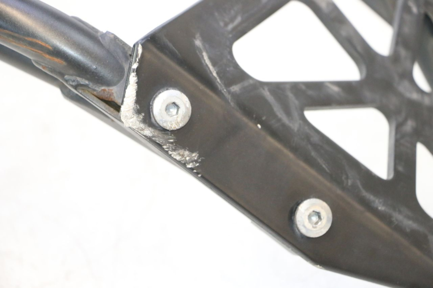 photo de PORTAEQUIPAJES  KAWASAKI ER-6 ER6 F ABS 650 (2012 - 2016) - Primer plano de alta resolución
