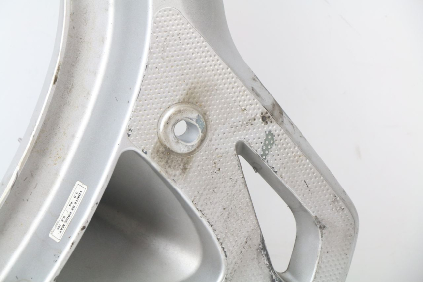 photo de PORTAEQUIPAJES  HONDA FES PANTHEON 125 (2003 - 2007) - Características distintivas