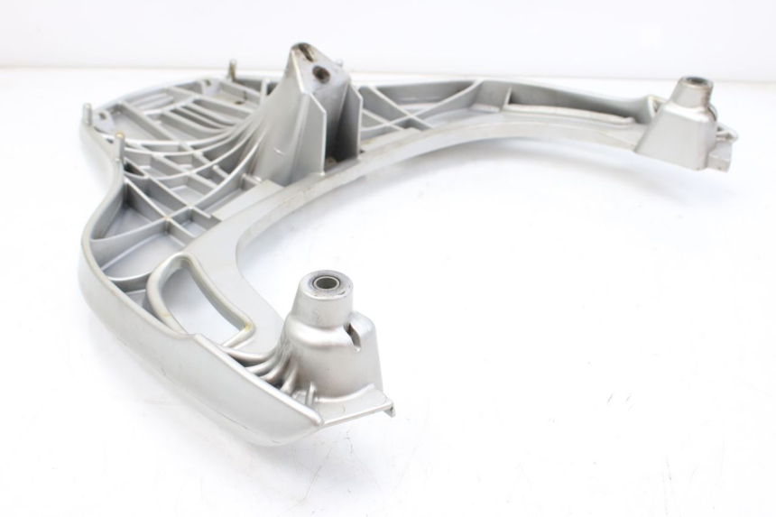photo de PORTAEQUIPAJES HONDA FES S-WING SWING ABS 125 (2007 - 2015) - Detalle de la pieza