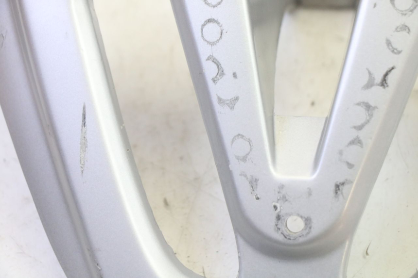 photo de PORTAEQUIPAJES SYM FIDDLE 3 III 125 (2014 - 2020) - Primer plano técnico