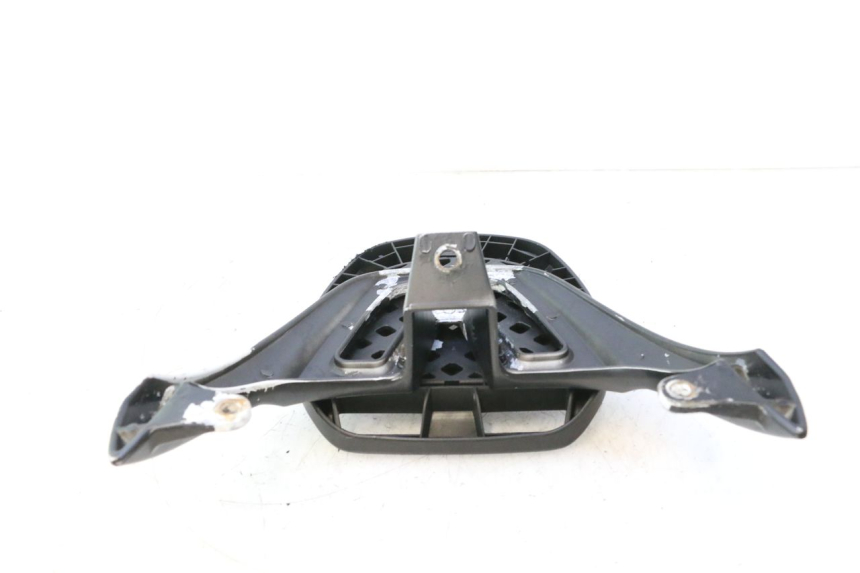 photo de PORTAEQUIPAJES  SYM FIDDLE 3 III 50 (2014 - 2020) - Estado de la superficie y material