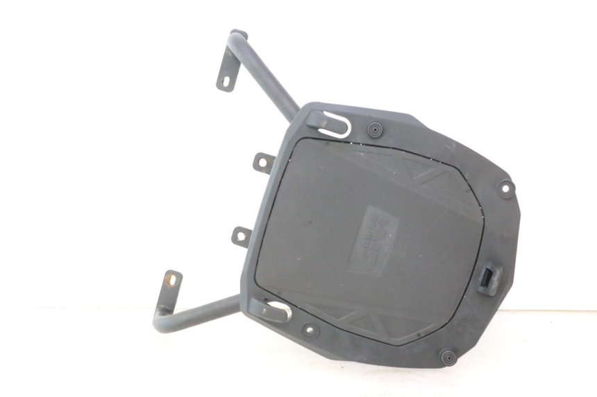 photo de PORTAEQUIPAJES  PIAGGIO FLY 2T 50 (2004 - 2017) - Detalle de la pieza
