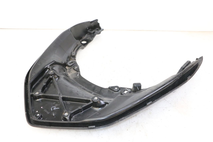 photo de PORTAEQUIPAJES  HONDA FORZA ABS 300 (2013 - 2017) - Zoom sobre los componentes