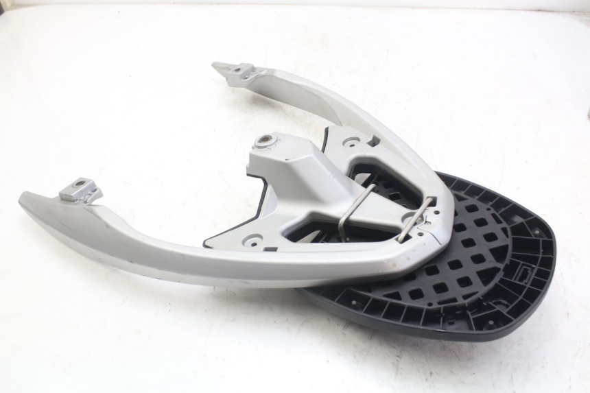 photo de PORTAEQUIPAJES  PEUGEOT GEOPOLIS RS 125 (2007 - 2009) - Estado de la superficie y material