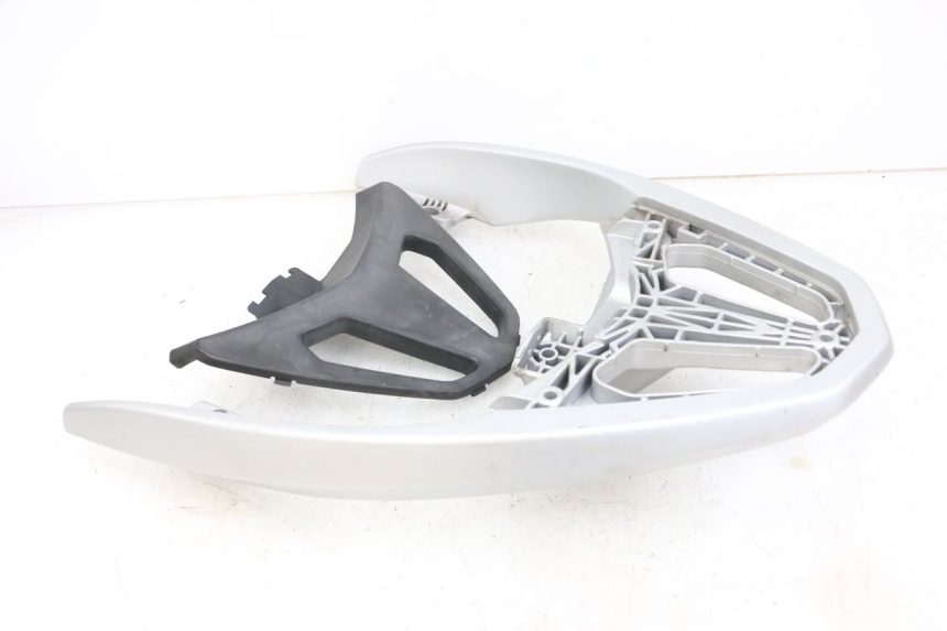 photo de PORTAEQUIPAJES  PEUGEOT GEOPOLIS RS 125 (2007 - 2009) - Estado de la superficie y material