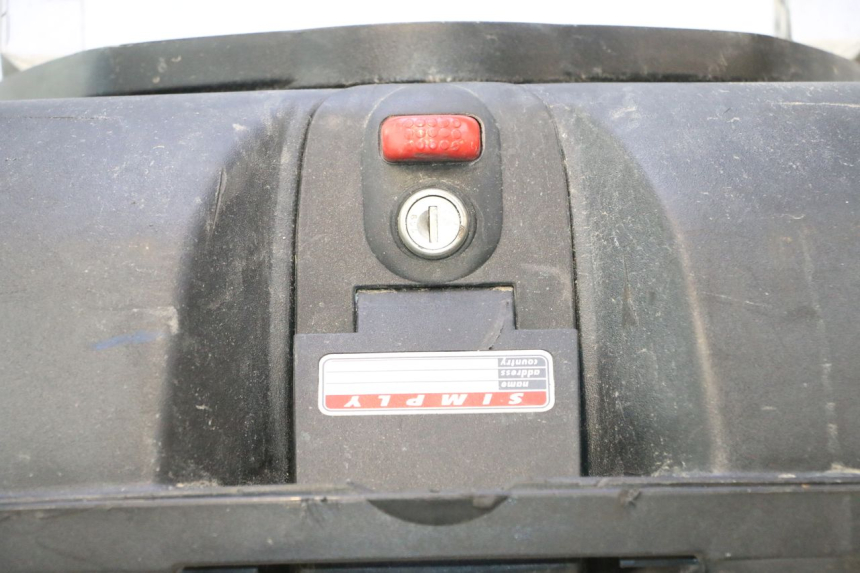 photo de PORTAEQUIPAJES  KAWASAKI GPX F ZX750F 750 (1986 - 1990) - Detalles de los puntos de fijación