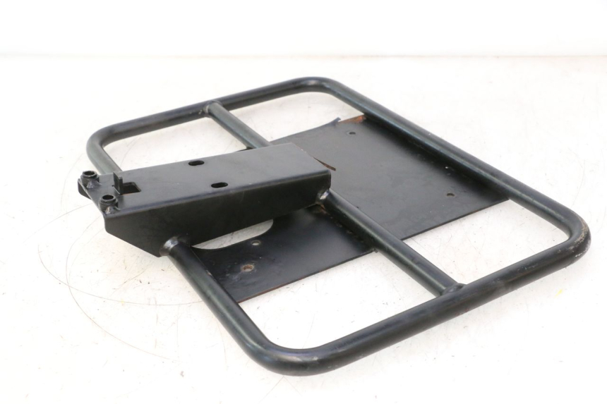photo de PORTAEQUIPAJES  PEUGEOT LUDIX PRO 2T 50 (2010 - 2017) - Detalles de los puntos de fijación