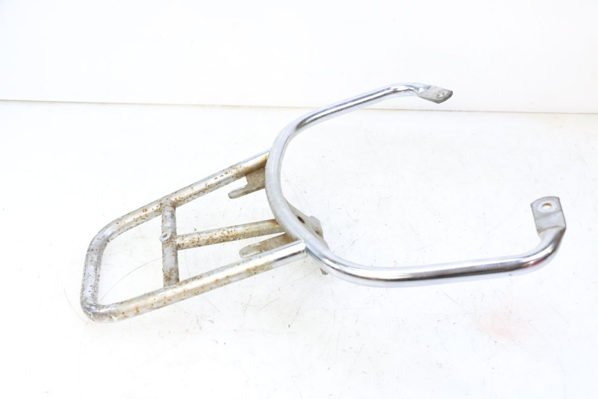 photo de PORTAEQUIPAJES  PIAGGIO LXV 4T 50 (2009 - 2013) - Detalles de los puntos de fijación