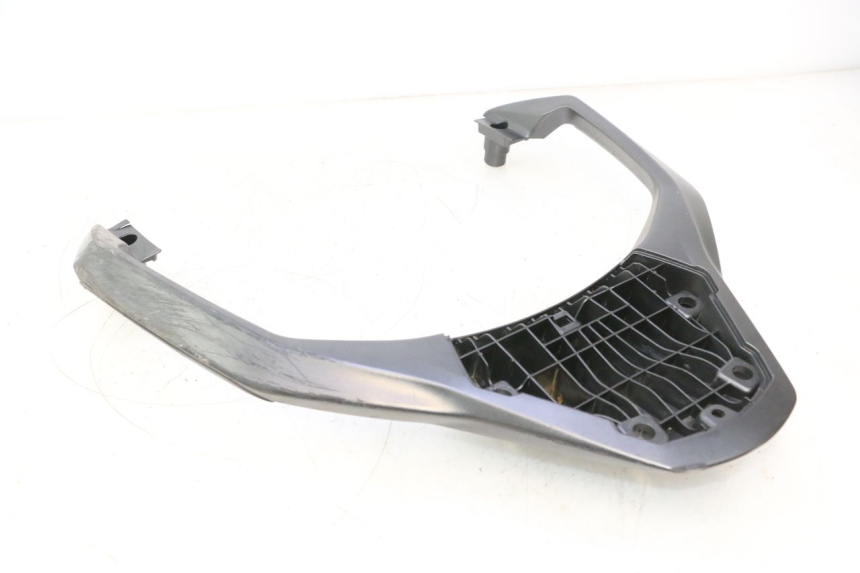 photo de PORTAEQUIPAJES  PIAGGIO MP3 HPE 530 (2022 - 2026) - Características distintivas