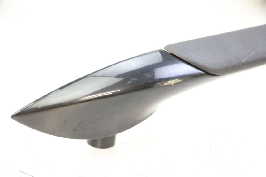 photo de PORTAEQUIPAJES  PIAGGIO MP3 500 (2014 - 2017) - Detalle de la pieza