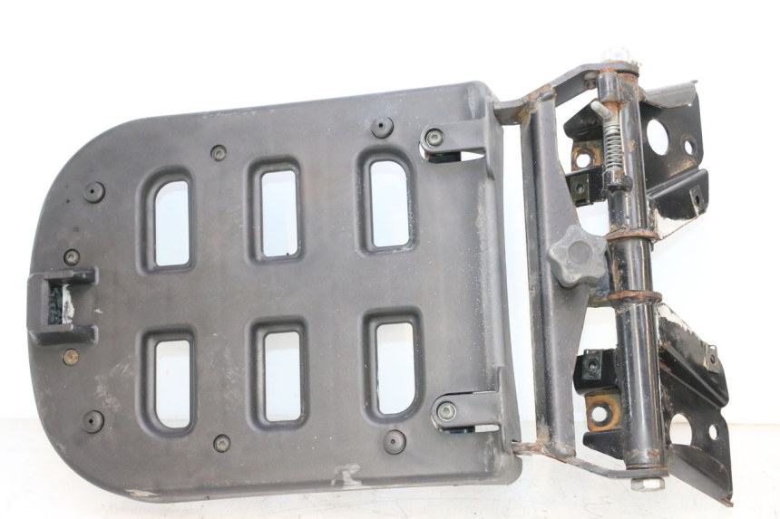 photo de PORTAEQUIPAJES  PIAGGIO MP3 125 (2006 - 2014) - Detalle de la pieza