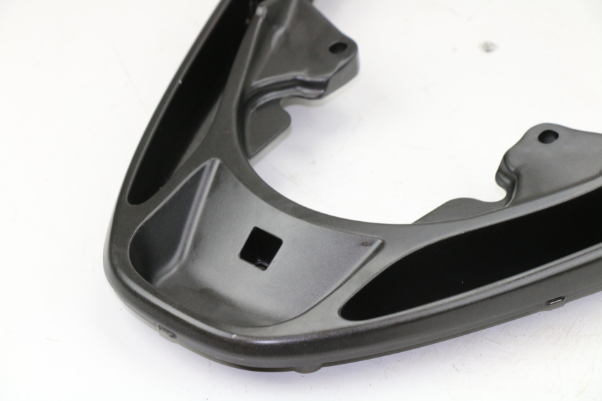 photo de PORTAEQUIPAJES  HONDA PCX (JF28) 125 (2009 - 2011) - Otra perspectiva