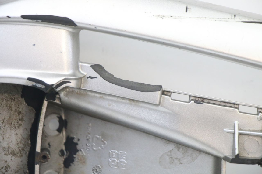 photo de PORTAEQUIPAJES PIAGGIO VESPA GRANTURISMO 125 (2003 - 2007) - Zoom estado de uso