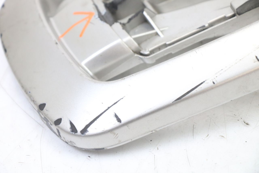 photo de PORTAEQUIPAJES PIAGGIO VESPA GRANTURISMO 125 (2003 - 2007) - Estado de la superficie y material