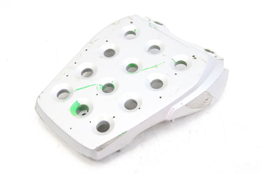 photo de PORTAEQUIPAJES HYOSUNG RT KARION 125 (2003 - 2007) - Otra perspectiva