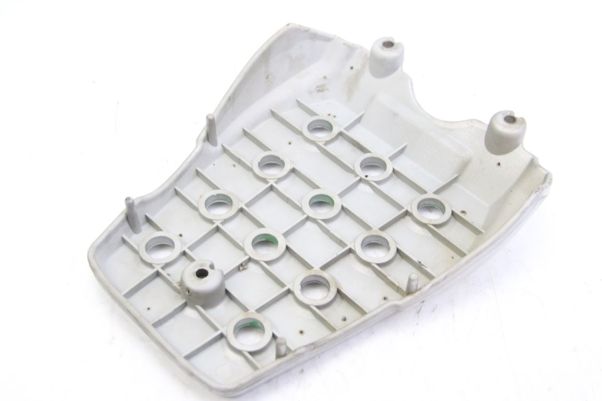 photo de PORTAEQUIPAJES HYOSUNG RT KARION 125 (2003 - 2007) - Primer plano técnico