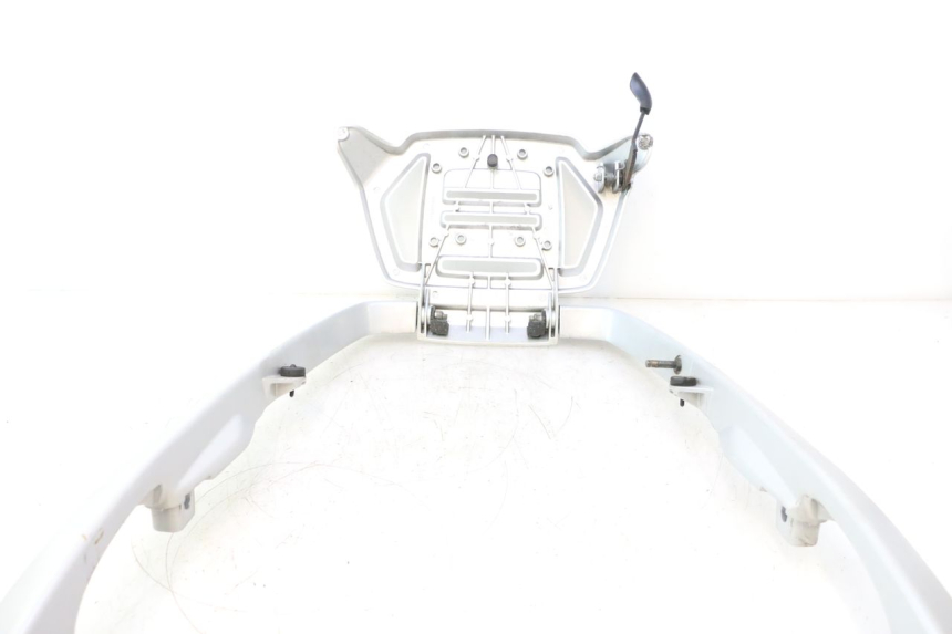 photo de PORTAEQUIPAJES  PEUGEOT SATELIS 125 (2013 - 2018) - Detalle de la pieza