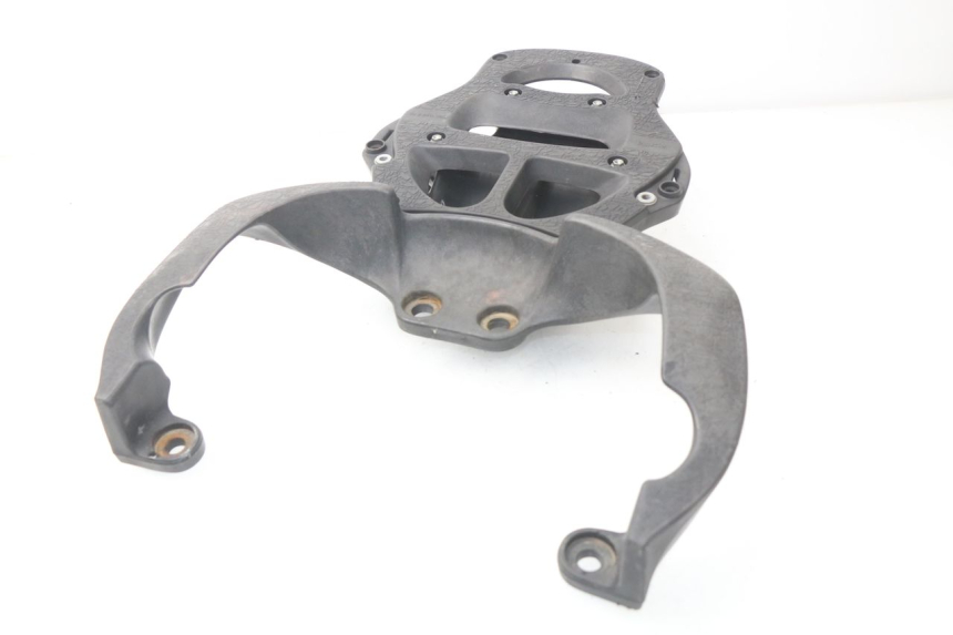 photo de PORTAEQUIPAJES  APRILIA SCARABEO GT 125 (1999 - 2007) - Vista general del producto