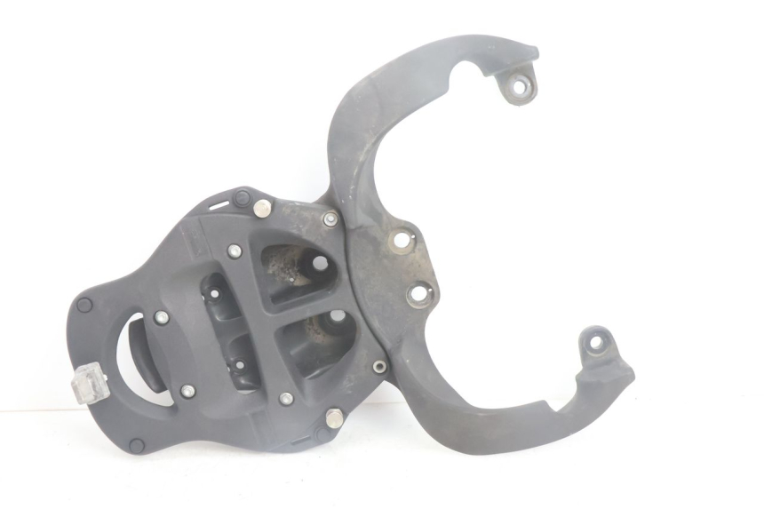 photo de PORTAEQUIPAJES  APRILIA SCARABEO GT 125 (1999 - 2007) - Detalle de la pieza
