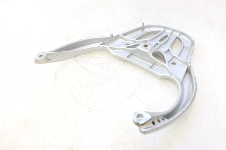 photo de PORTAEQUIPAJES  HONDA SH 125 (2001 - 2003) - Detalles de los puntos de fijación