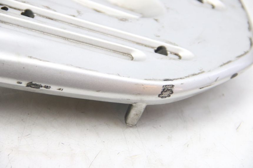 photo de PORTAEQUIPAJES SUZUKI SIXTEEN 125 (2008 - 2010) - Inspección visual detallada