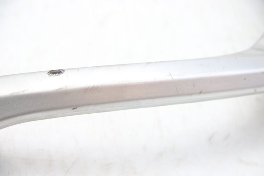 photo de PORTAEQUIPAJES SUZUKI SIXTEEN 125 (2008 - 2010) - Ángulo de visión alternativo