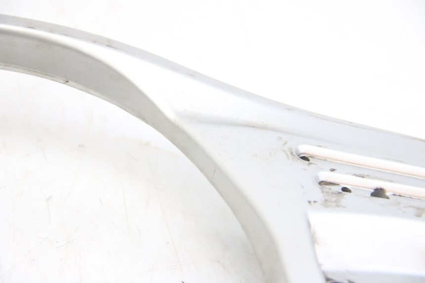 photo de PORTAEQUIPAJES SUZUKI SIXTEEN 125 (2008 - 2010) - Otra perspectiva