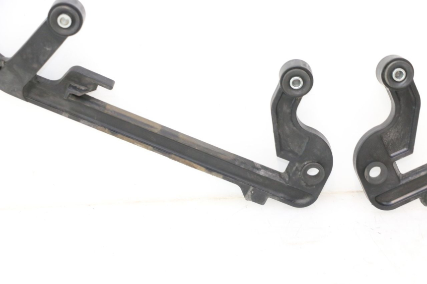photo de PORTAEQUIPAJES  HONDA ST PAN EUROPEAN 1100 (1990 - 2002) - Detalles de los puntos de fijación