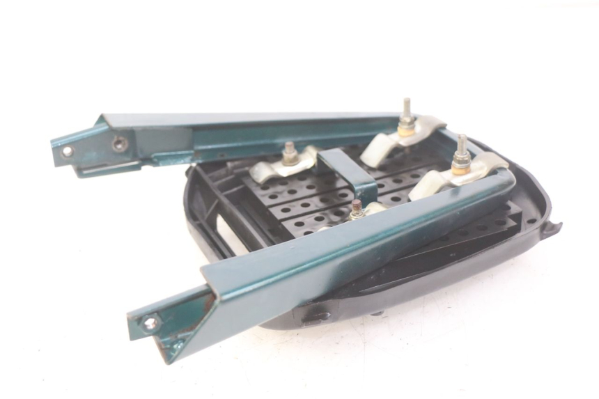 photo de PORTAEQUIPAJES PEUGEOT SV 125 (1991 - 1994) - Detalle de la pieza